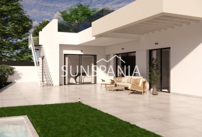 Obra nueva - Chalet -
Los Montesinos - La Herrada