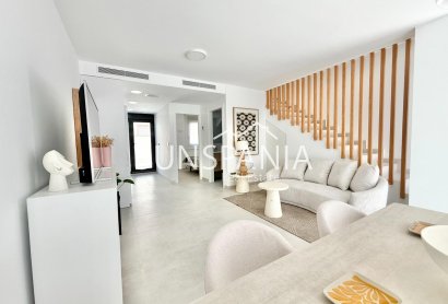 Obra nueva - Adosado -
Cox - San Fernando