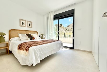 Obra nueva - Adosado -
Cox - San Fernando