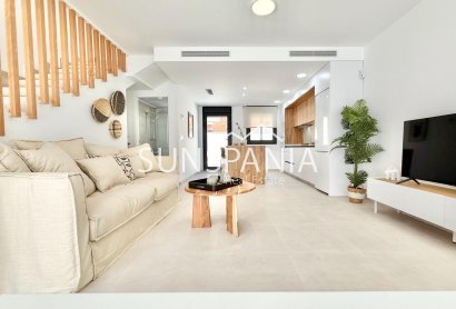 Obra nueva - Adosado -
Cox - San Fernando