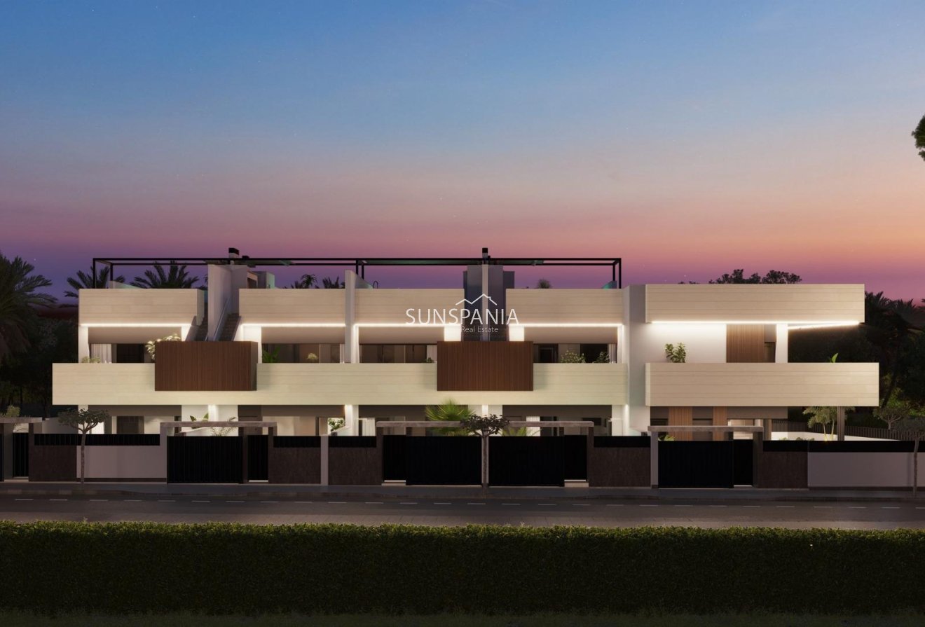 Obra nueva - Chalet -
Pilar de la Horadada - parques de Andromeda