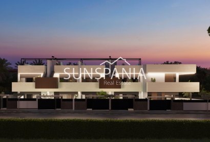 Obra nueva - Chalet -
Pilar de la Horadada - parques de Andromeda