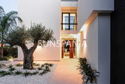 Obra nueva - Chalet -
La Nucía - Coblanca