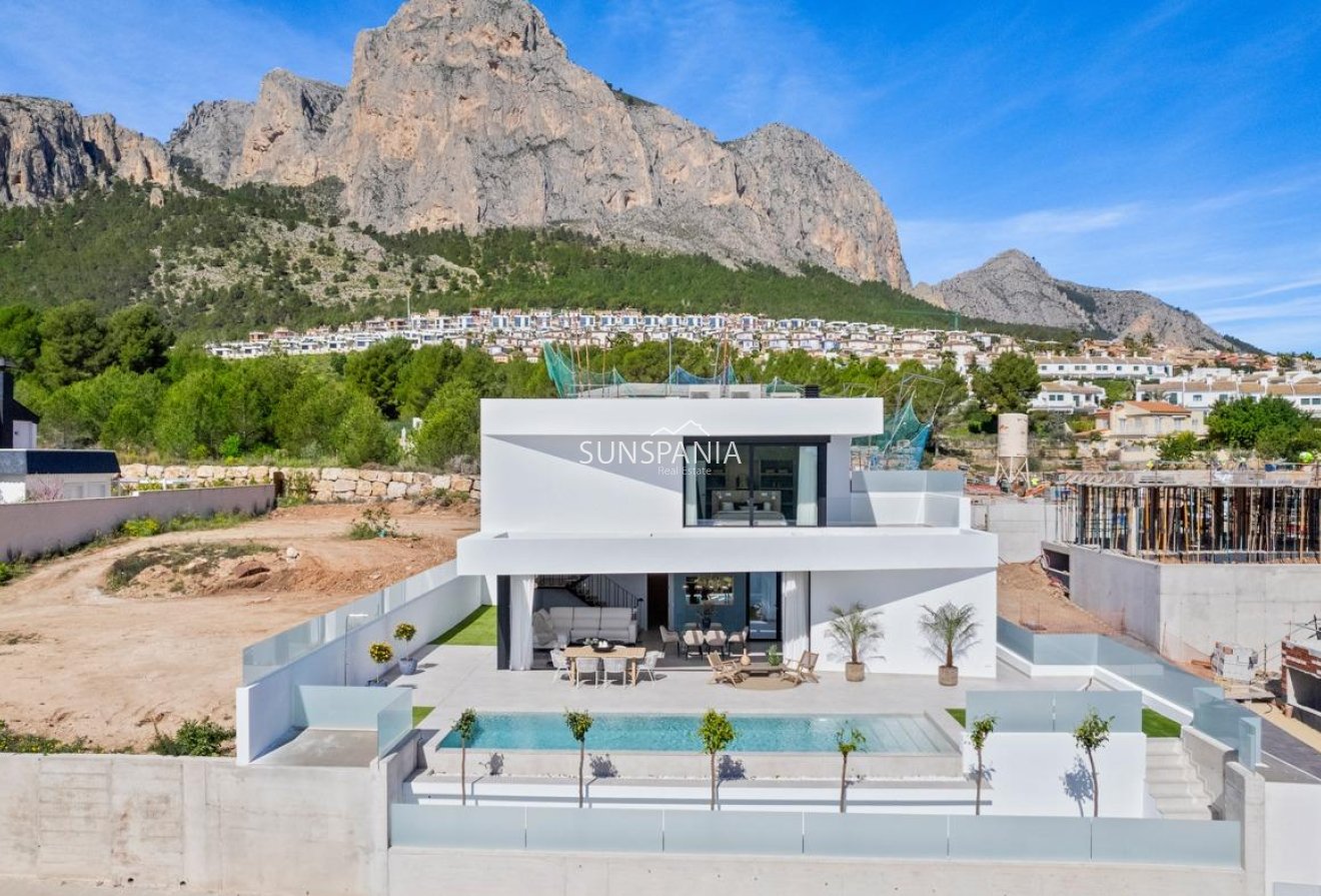 Obra nueva - Chalet -
Polop - Urbanizaciones