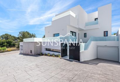 Obra nueva - Chalet -
Polop - Urbanizaciones