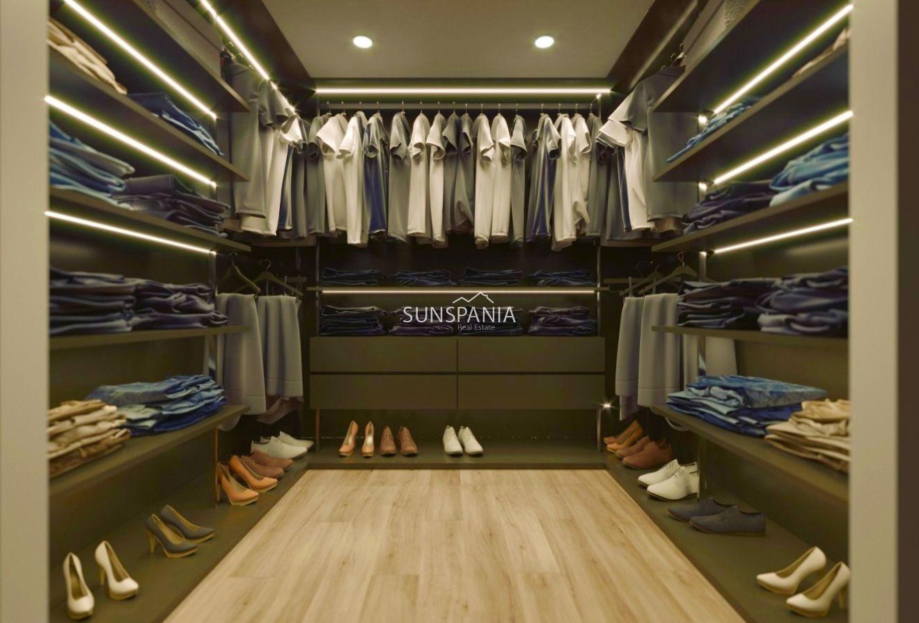 Obra nueva - Ático -
Torrevieja - Centro