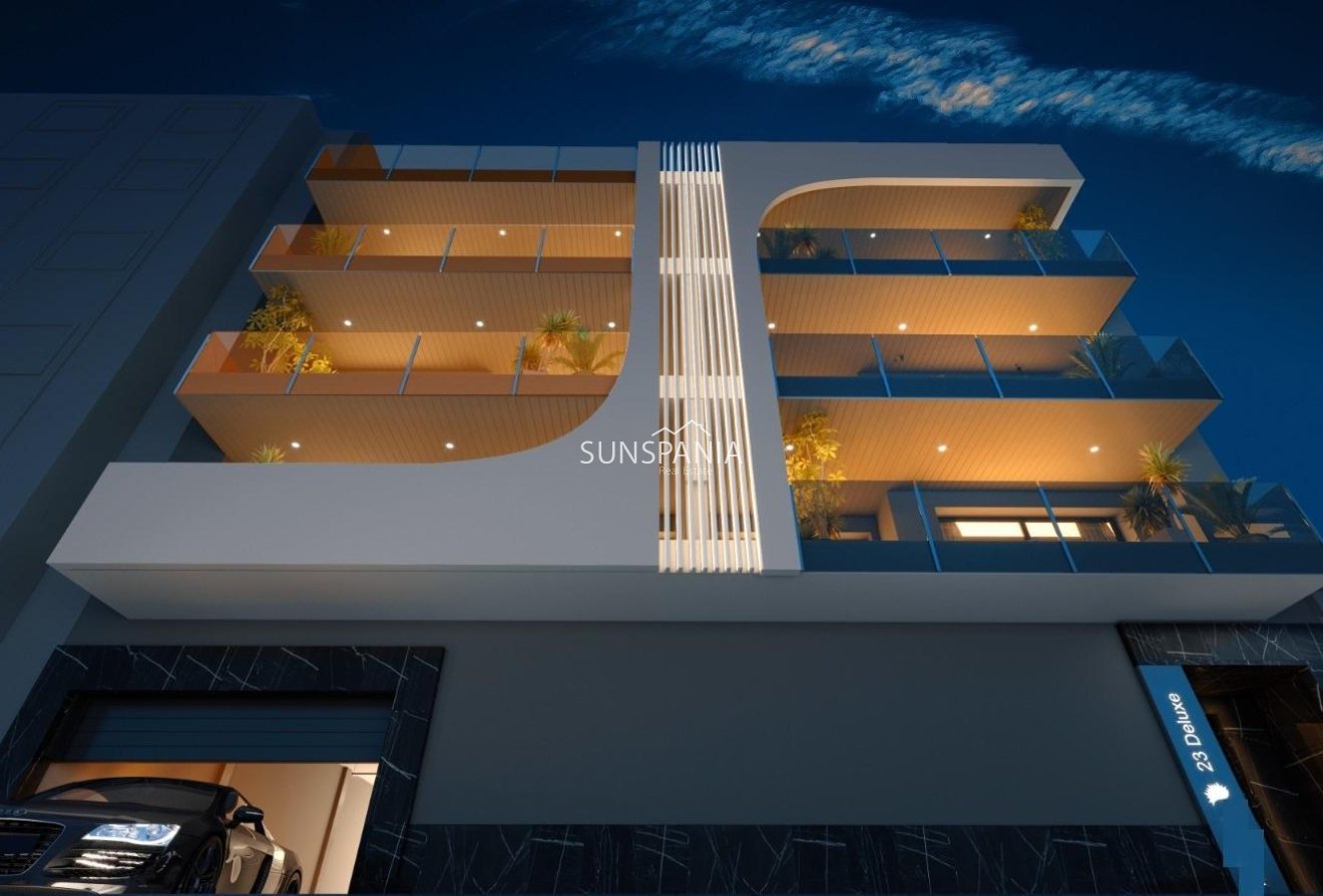 Obra nueva - Ático -
Torrevieja - Centro