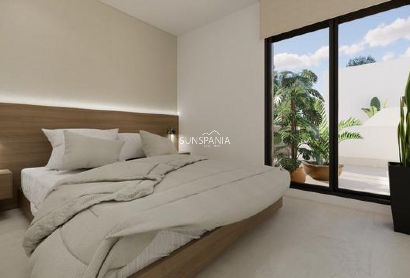 Obra nueva - Chalet -
San Fulgencio - Polideportivo