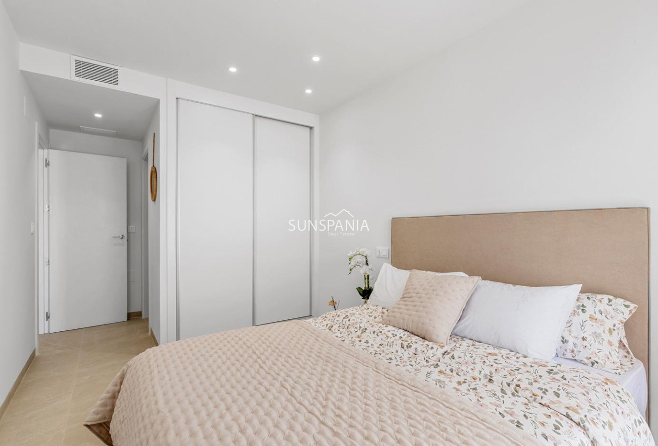 Obra nueva - Ático -
Jacarilla - pueblo