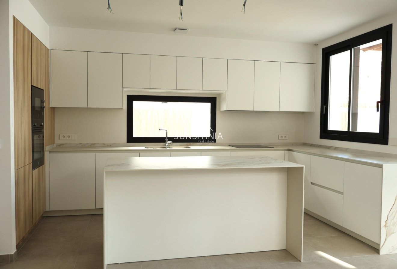 Obra nueva - Chalet -
Alfas del Pí - El Albir