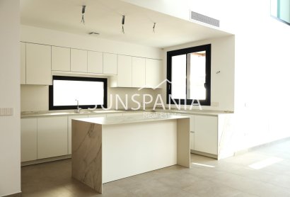 Obra nueva - Chalet -
Alfas del Pí - El Albir