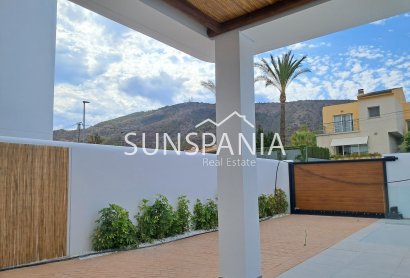 Obra nueva - Chalet -
Alfas del Pí - El Albir