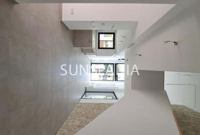 Obra nueva - Chalet -
Alfas del Pí - El Albir