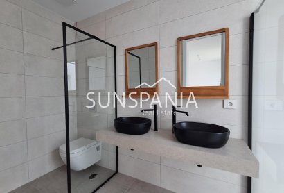 Obra nueva - Chalet -
Alfas del Pí - El Albir