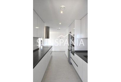 Obra nueva - Piso -
San Miguel de Salinas - Pueblo