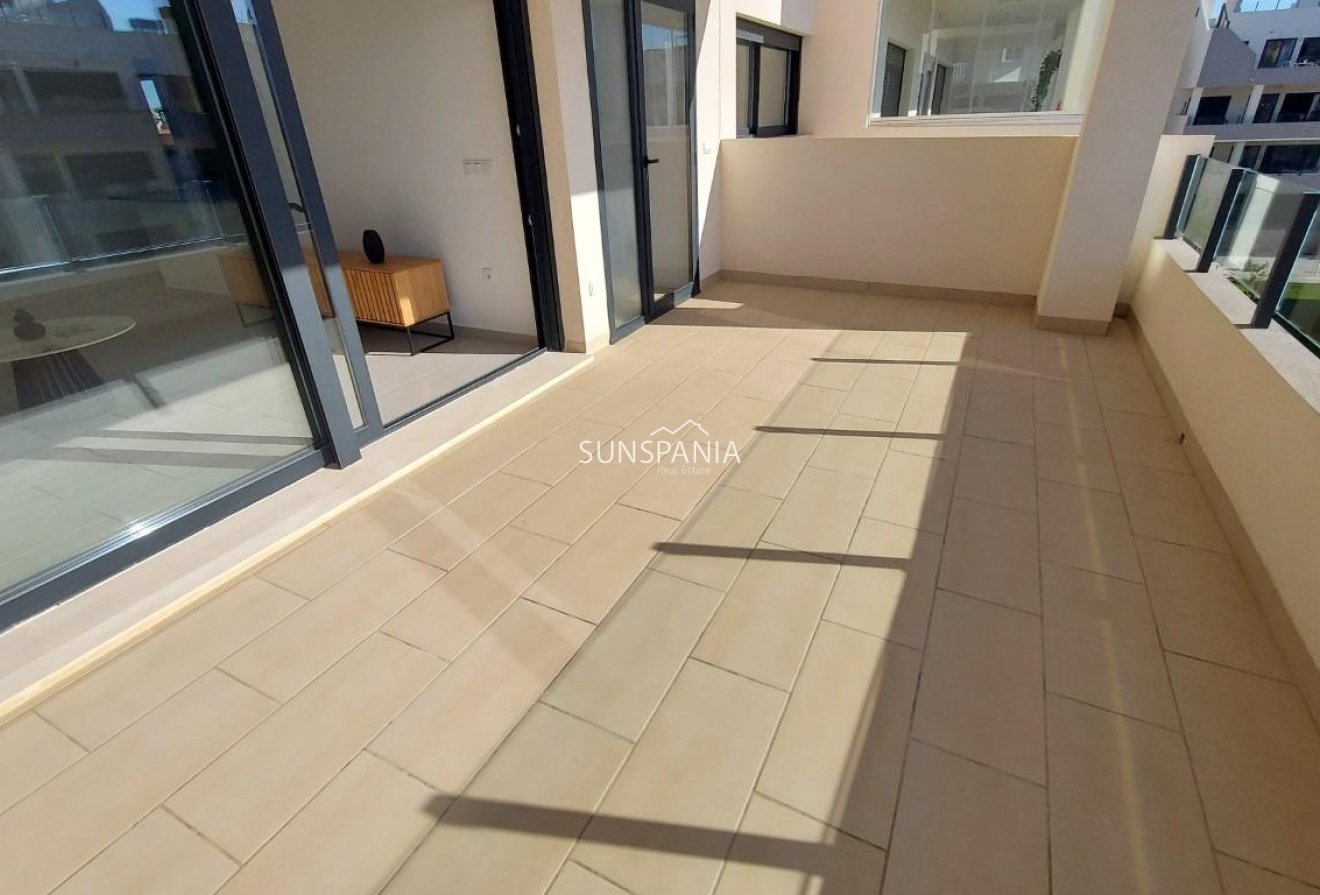 Obra nueva - Ático -
San Miguel de Salinas - Pueblo