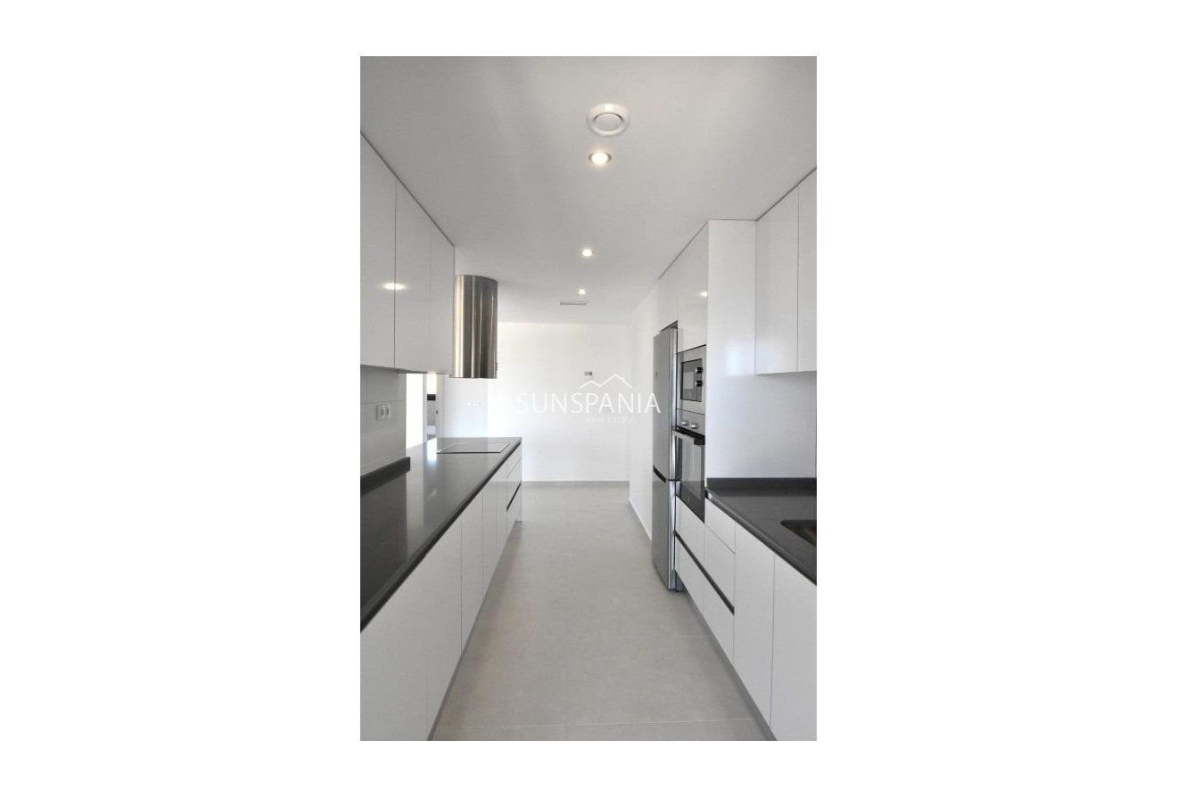 Obra nueva - Ático -
San Miguel de Salinas - Pueblo