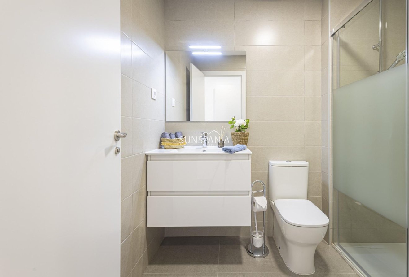 Obra nueva - Piso -
La Manga del Mar Menor - La Manga