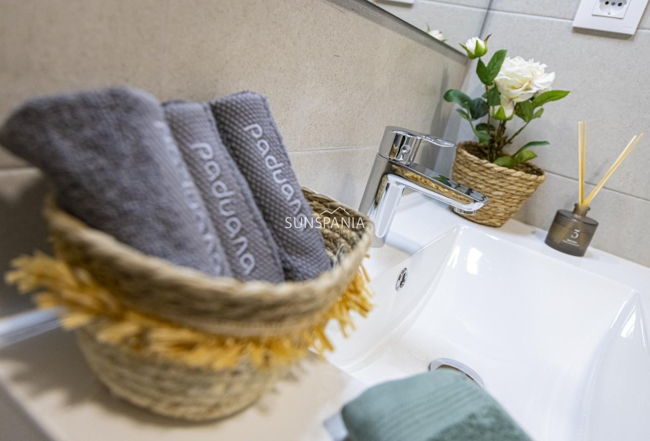 Obra nueva - Piso -
La Manga del Mar Menor - La Manga