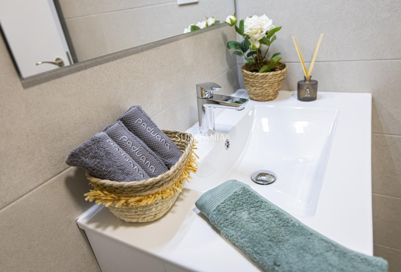 Obra nueva - Piso -
La Manga del Mar Menor - La Manga