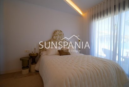 Obra nueva - Chalet -
Orihuela Costa - Los Altos