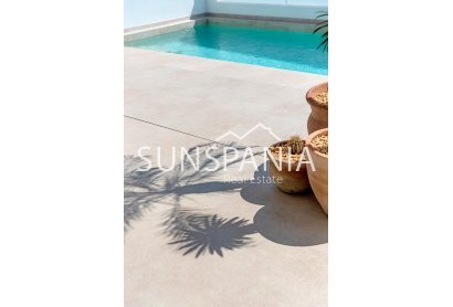 Obra nueva - Chalet -
Dolores - Sector 3