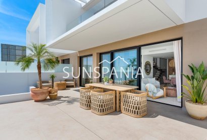 Obra nueva - Chalet -
Dolores - Sector 3