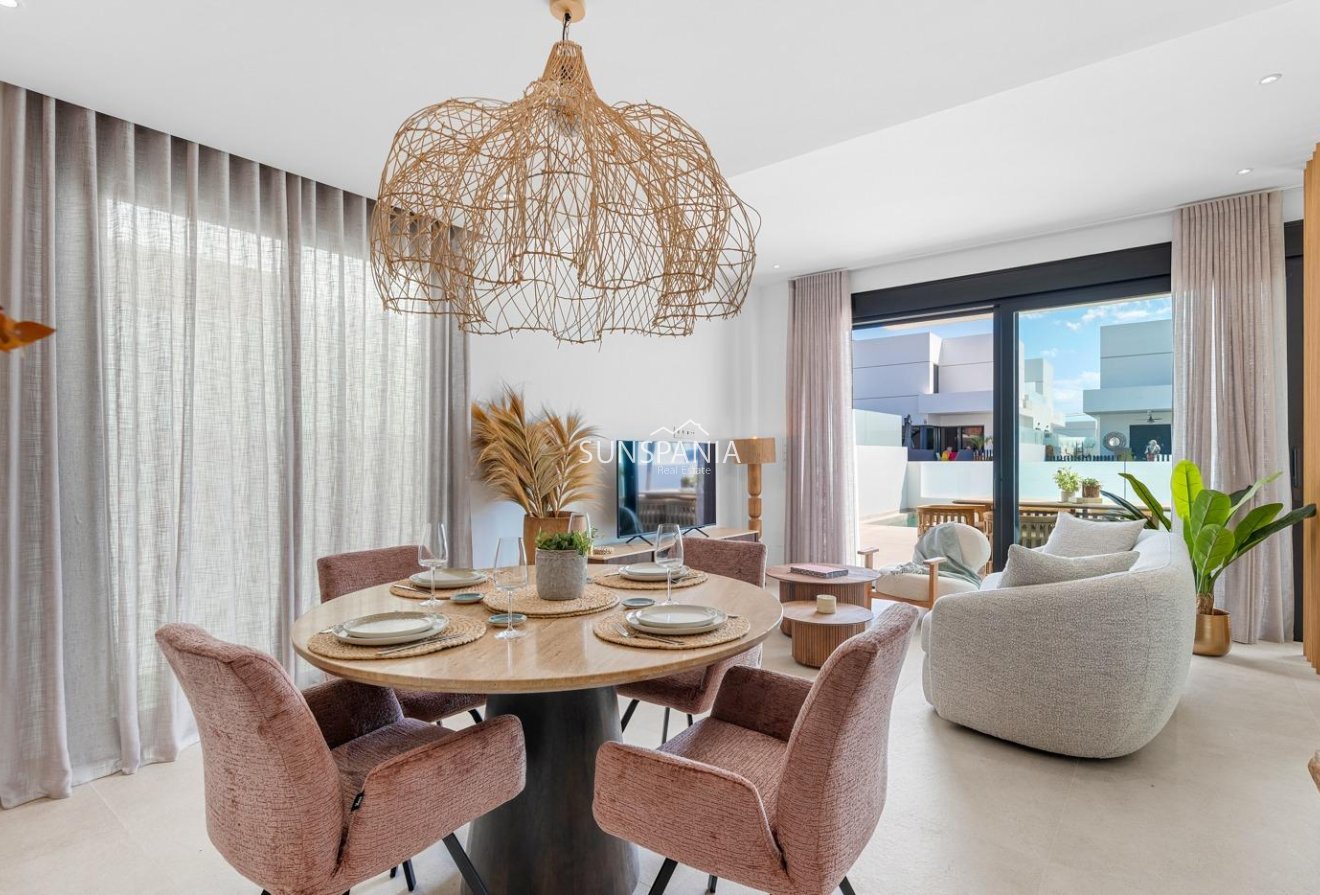 Obra nueva - Chalet -
Dolores - Sector 3