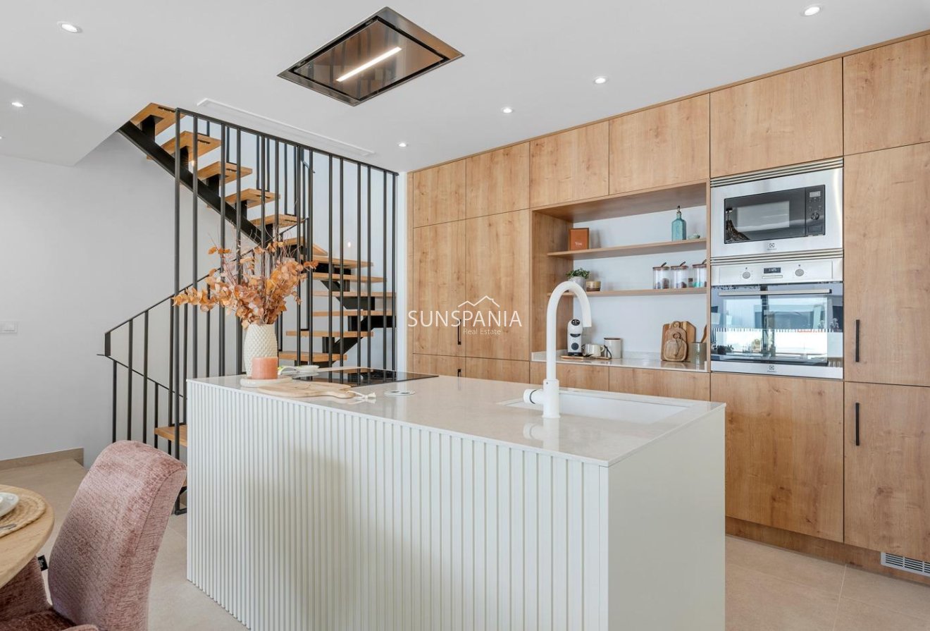 Obra nueva - Chalet -
Dolores - Sector 3