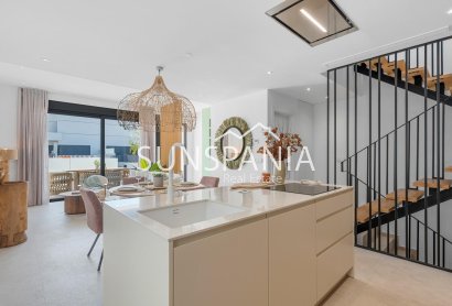 Obra nueva - Chalet -
Dolores - Sector 3