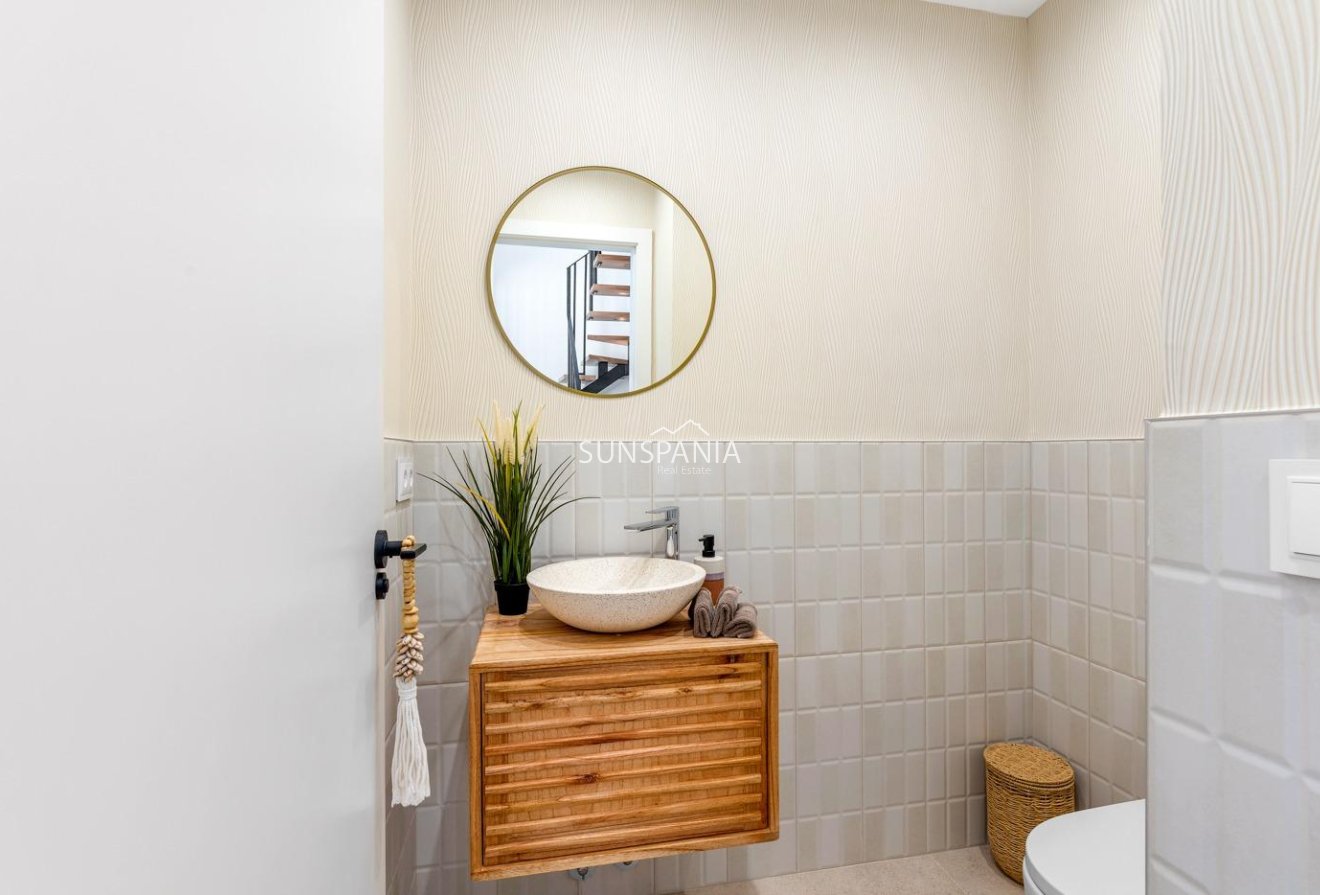 Obra nueva - Chalet -
Dolores - Sector 3