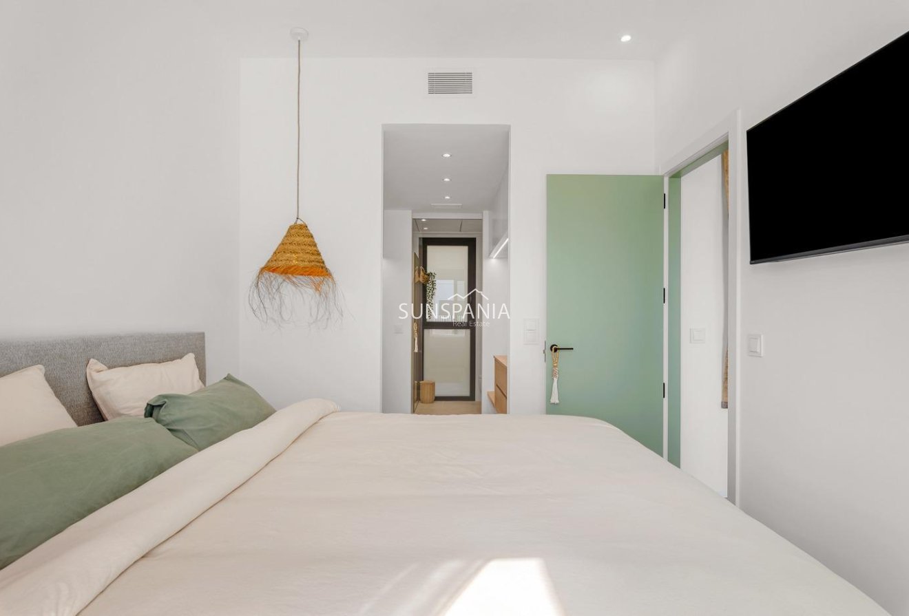 Obra nueva - Chalet -
Dolores - Sector 3