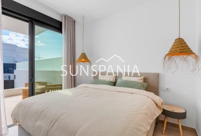 Obra nueva - Chalet -
Dolores - Sector 3