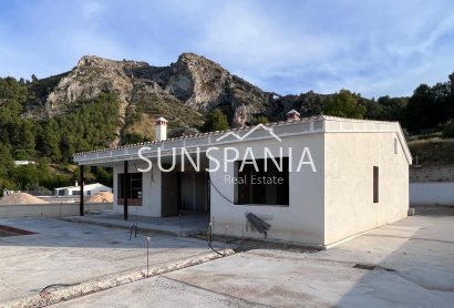 Obra nueva - Chalet -
Penaguila - El Olivar