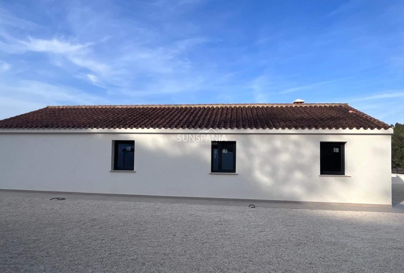 Obra nueva - Chalet -
Penaguila - El Olivar