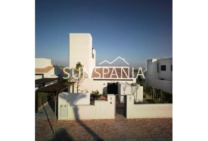 Obra nueva - Chalet -
Sucina - Peraleja Golf