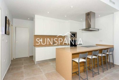 Obra nueva - Chalet -
Daya Nueva - Centro