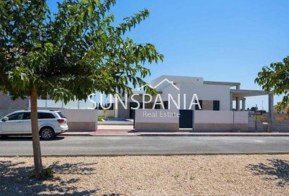 Obra nueva - Quad House -
Daya Nueva - Centro