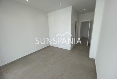 Obra nueva - Chalet -
Rojales - Ciudad Quesada