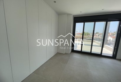 Obra nueva - Chalet -
Rojales - Ciudad Quesada