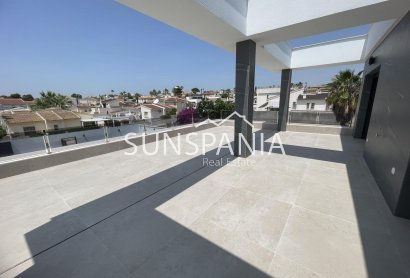 Obra nueva - Chalet -
Rojales - Ciudad Quesada