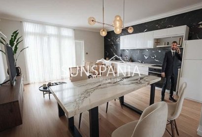 Obra nueva - Piso -
Torrevieja - Centro