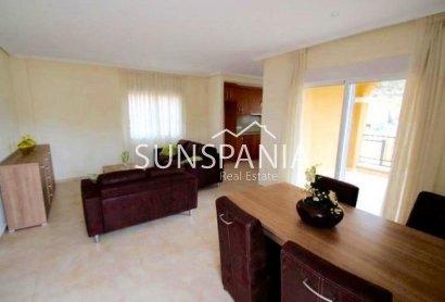 Obra nueva - Chalet -
La Romana - Villas de la Romana