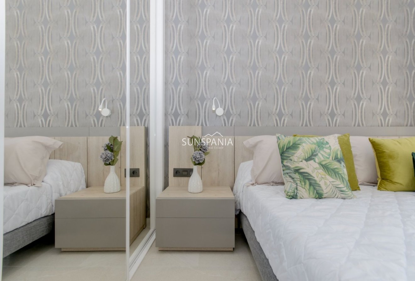 Obra nueva - Piso -
Torrevieja - Los Balcones