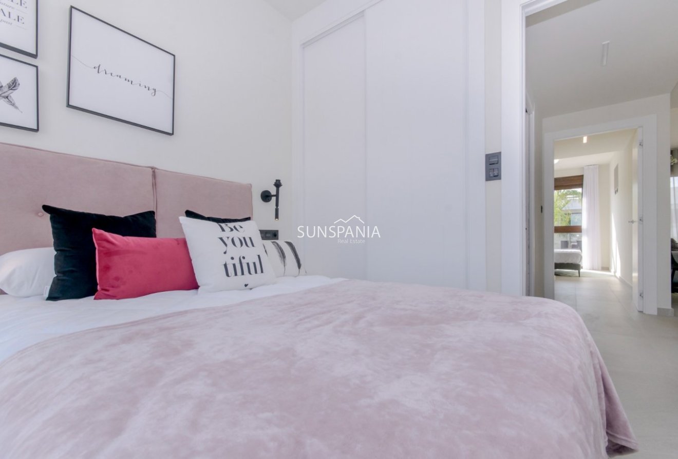 Obra nueva - Piso -
Torrevieja - Los Balcones