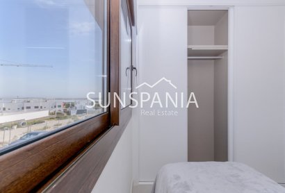 Obra nueva - Piso -
Torrevieja - Los Balcones