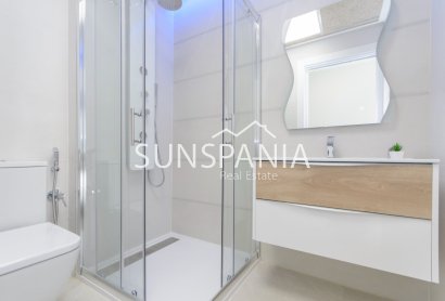 Obra nueva - Piso -
Torrevieja - Los Balcones