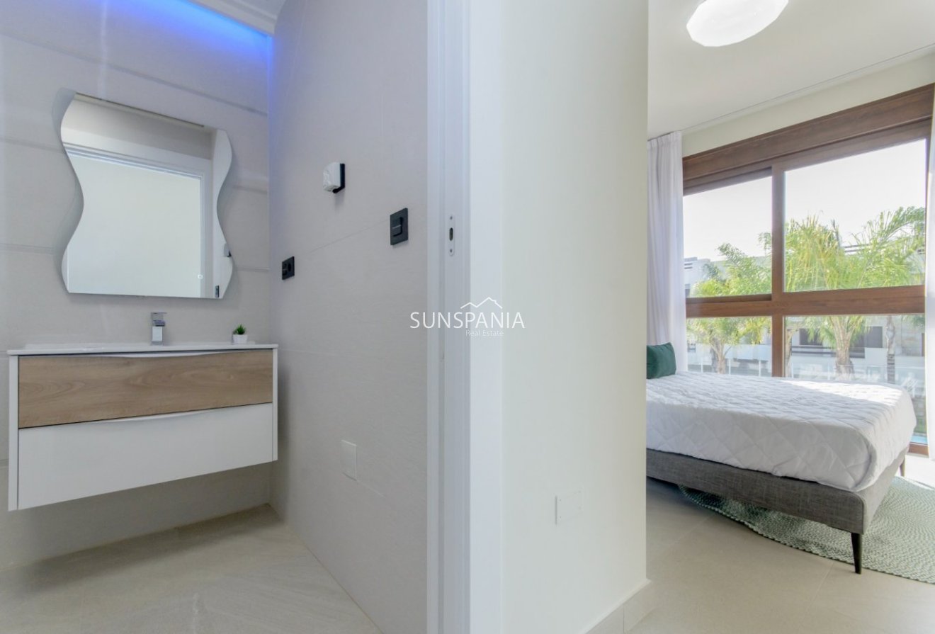 Obra nueva - Piso -
Torrevieja - Los Balcones