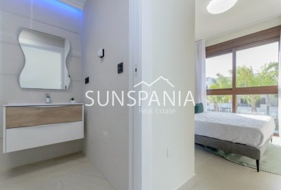 Obra nueva - Piso -
Torrevieja - Los Balcones