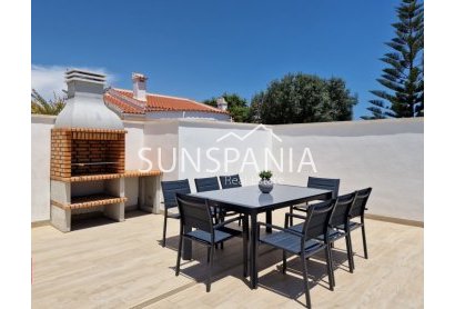 Obra nueva - Chalet -
Ciudad Quesada - Doña Pepa